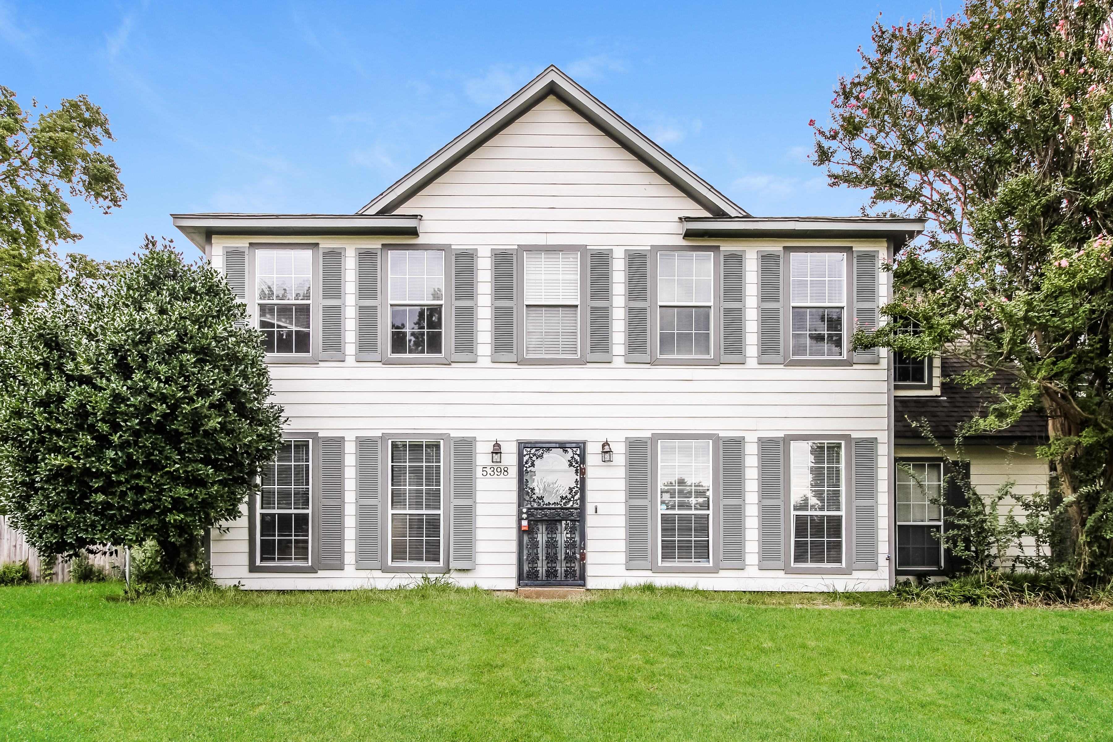 5398 Twin Valley Ln Memphis, TN 38135